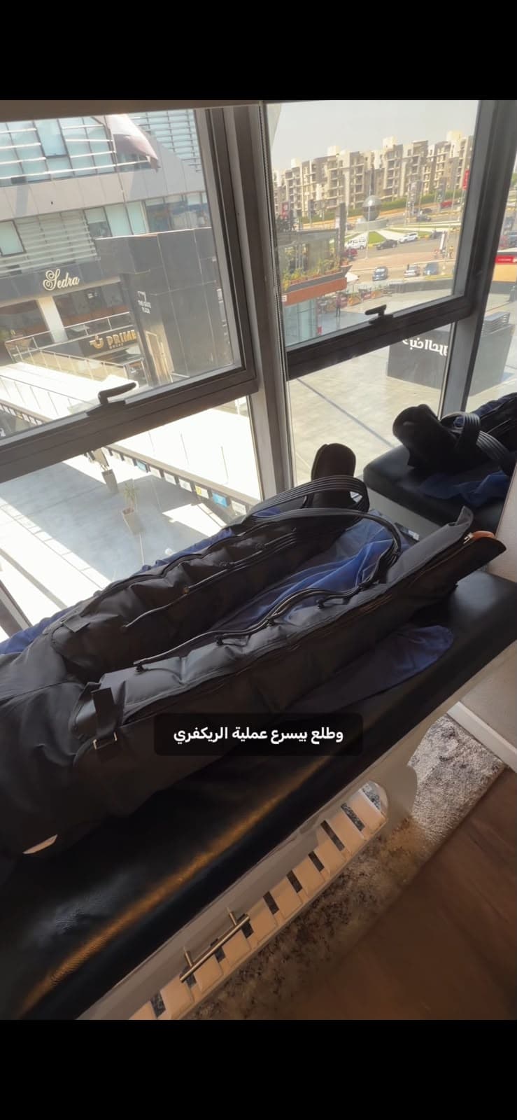 جلسة مساج وتصريف ليمفاوي باستخدام جهاز الضغط الهوائي للساقين